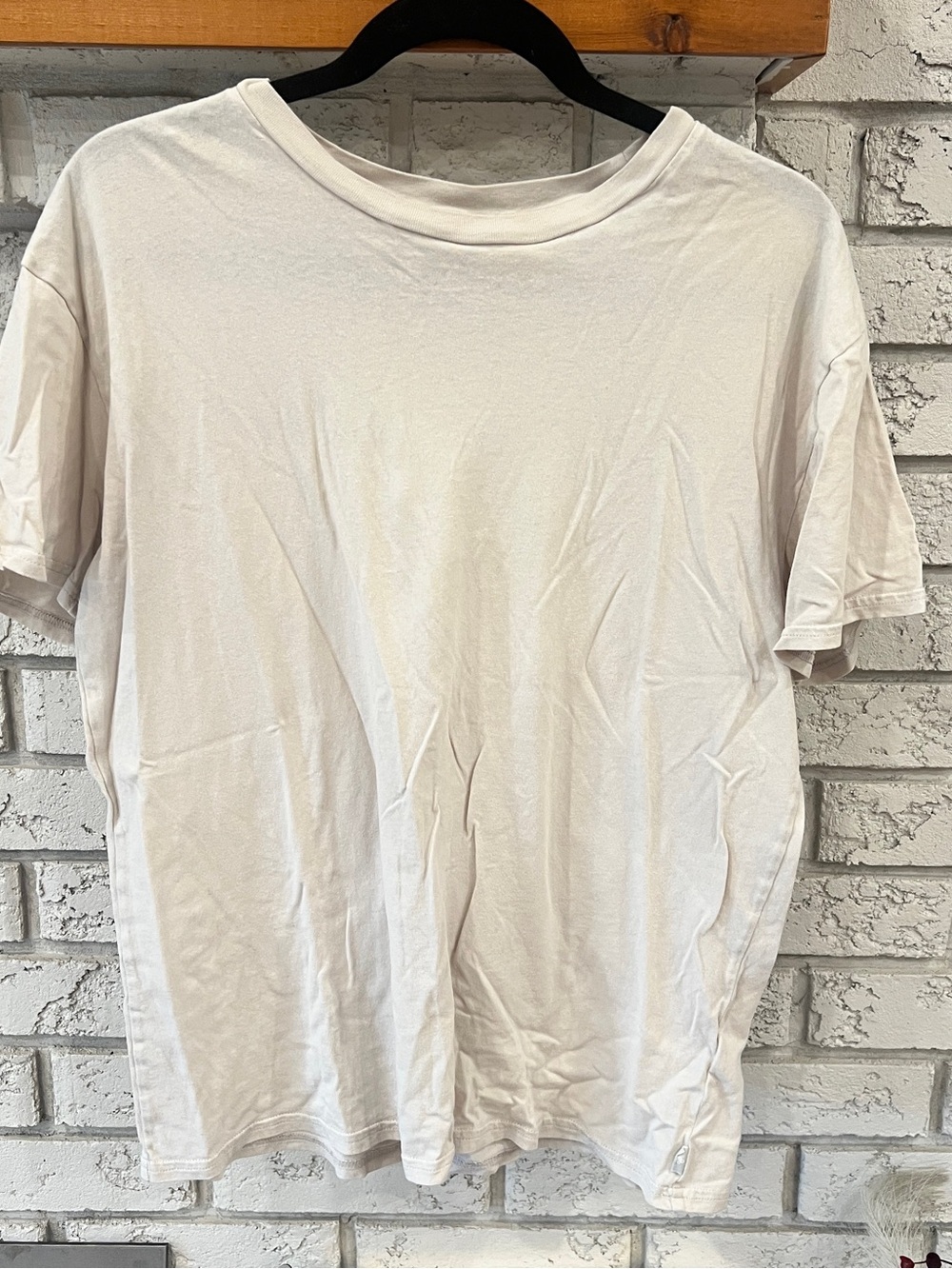 TNA | Cream Short Sleeve Crewneck T-Shirt